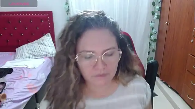 helenca43 online show from 15, 1, 2026