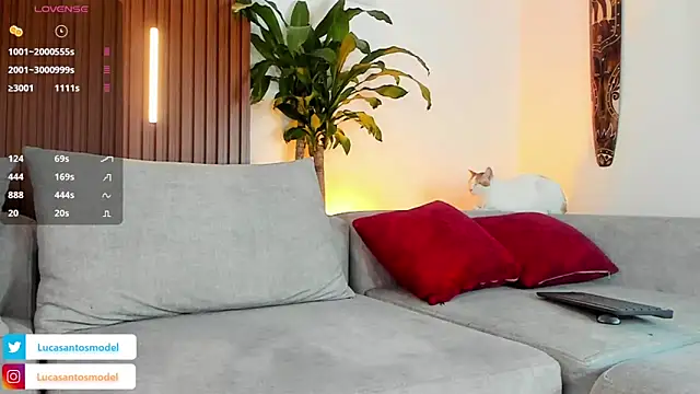 lucasanto  online show from 22, 11, 2025