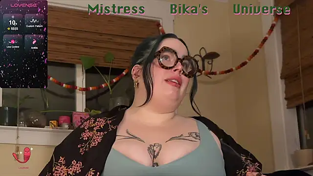 MissBika online show from 13, 2, 2025