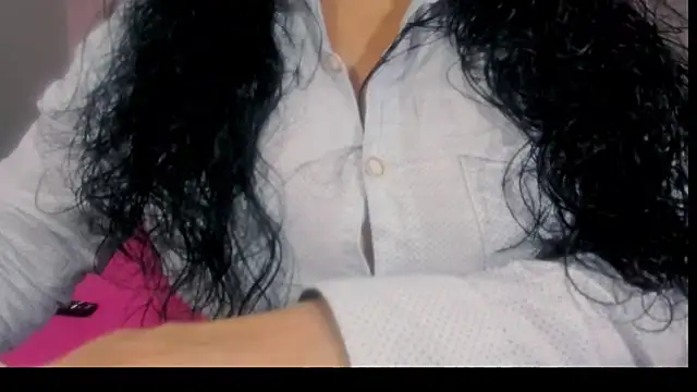 Snapshot of valeriasexxx chatting on 4, 3, 2025 valeriasexxx online show from 4, 3, 2025