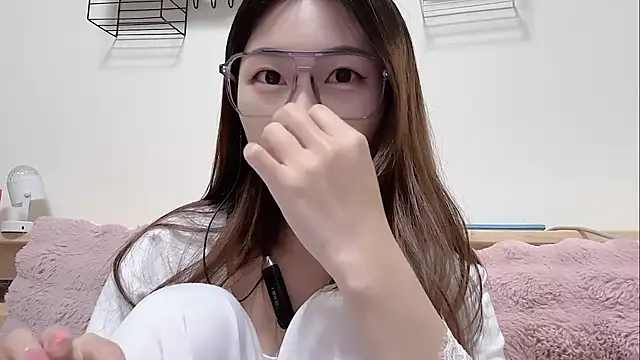 Sweet-Angel999 online show from 25, 2, 2026