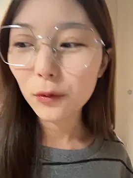 Sweet-Angel999 online show from 12, 11, 2025