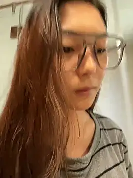 Sweet-Angel999 online show from 13, 1, 2026