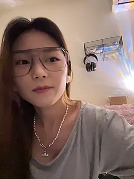 Sweet-Angel999 online show from 5, 2, 2026