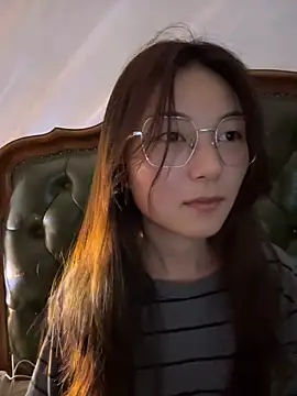 Sweet-Angel999 online show from 19, 4, 2026