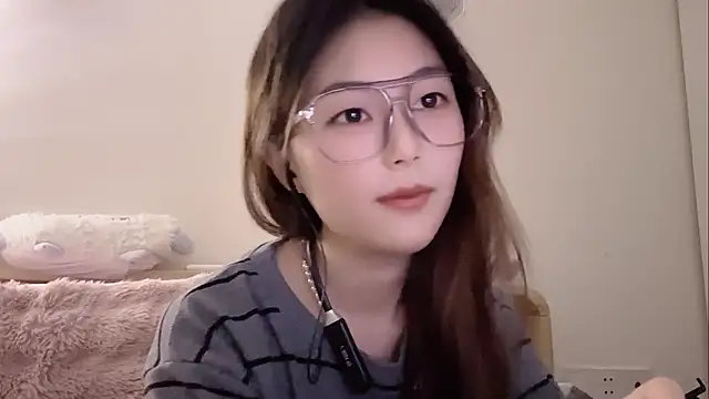 Sweet-Angel999 online show from 7, 2, 2026