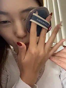 Sweet-Angel999 online show from 17, 12, 2025