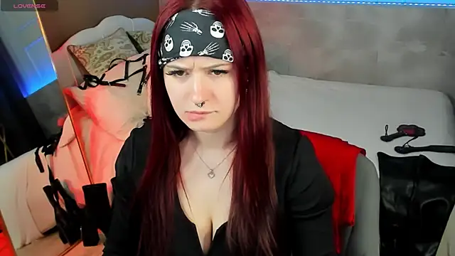 Lily Moonlight online show from 19, 4, 2026
