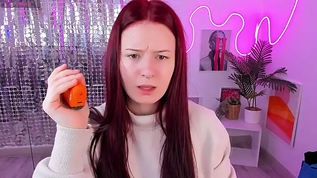 Lily Moonlight online show from 12, 2, 2026