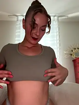 Joanachupa online show from 6, 10, 2025