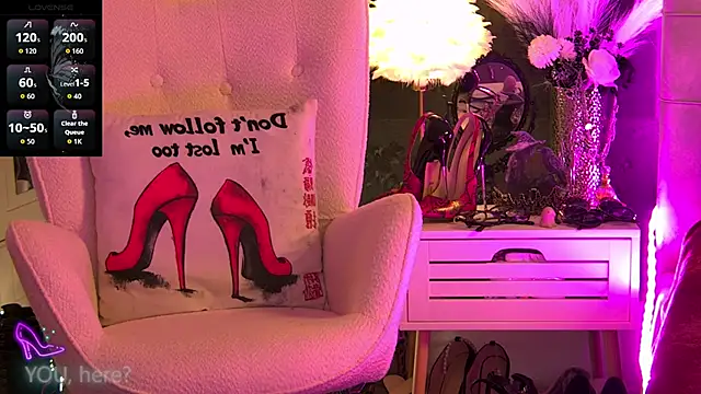 Snapshot of ZoeMesmerize chatting on 31, 10, 2025 ZoeMesmerize online show from 31, 10, 2025