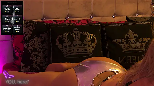 Snapshot of ZoeMesmerize chatting on 11, 11, 2025 ZoeMesmerize online show from 11, 11, 2025