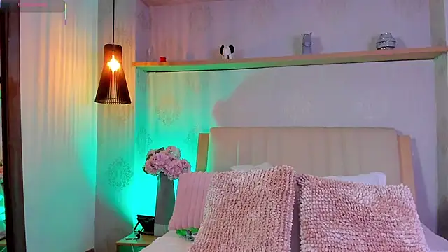 CamilleLynn online show from 9, 11, 2025