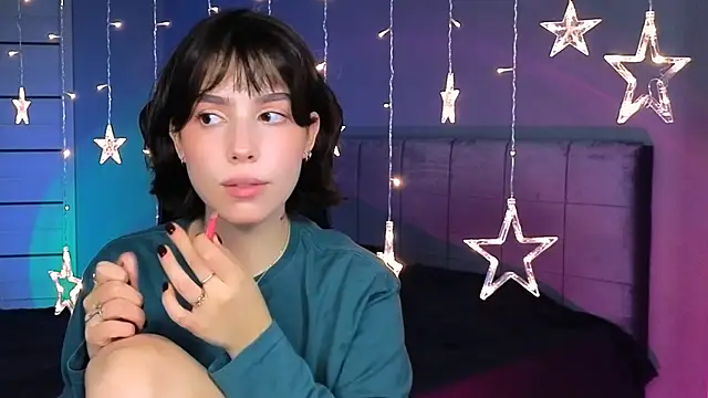 Stacy Gonzales  online show from 28, 10, 2025