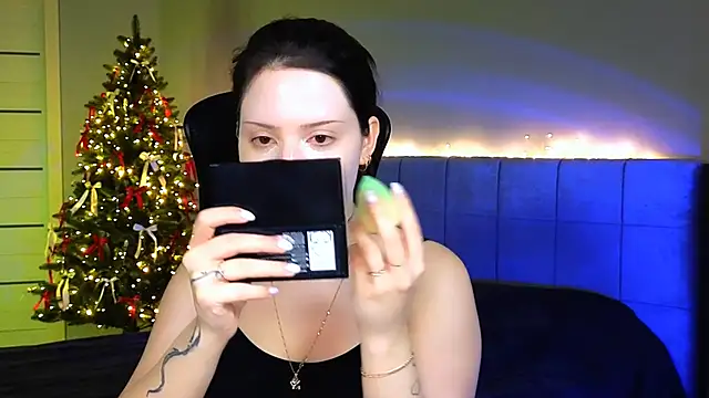 Stacy Gonzales  online show from 28, 1, 2025