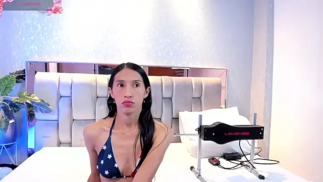 RoseTaylor   online show from 10, 10, 2025