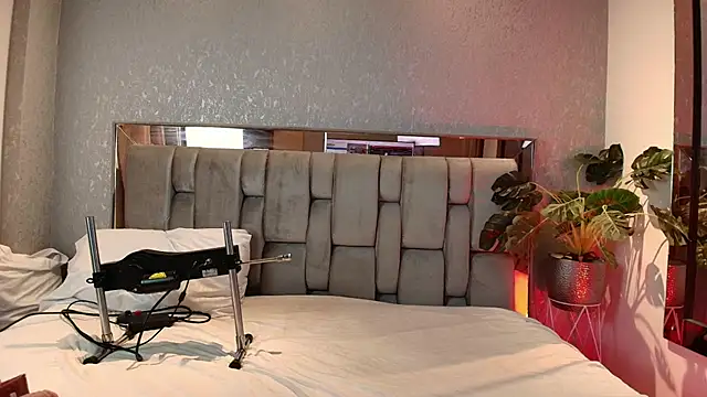 RoseTaylor   online show from 14, 2, 2026