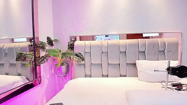 RoseTaylor   online show from 30, 11, 2025