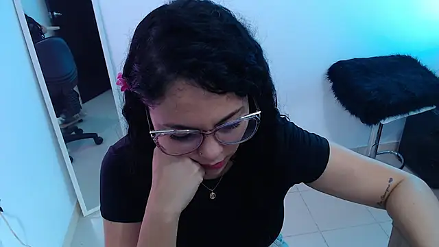 Snapshot of Mailywindsor chatting on 4, 3, 2025 Mailywindsor online show from 4, 3, 2025