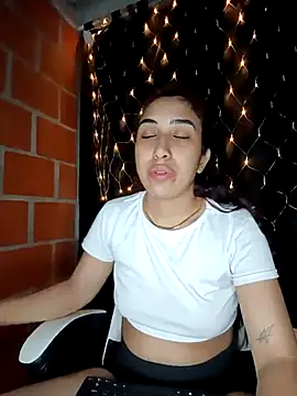 ifeelverywet andhot online show from 1, 11, 2025