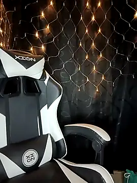 ifeelverywet andhot online show from 26, 10, 2025