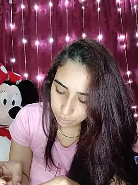 ifeelverywet andhot online show from 17, 6, 2026