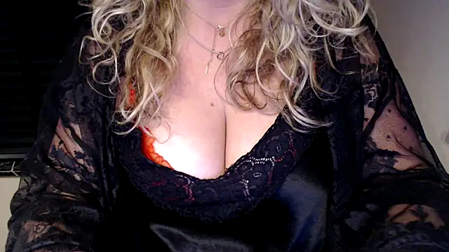 JenniLowen online show from 5, 2, 2025