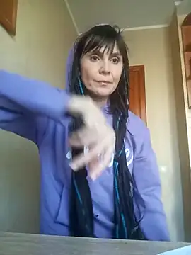 Francenia lolis online show from 8, 3, 2026