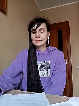 Francenia lolis online show from 14, 2, 2025