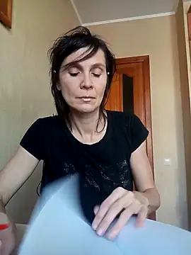 Francenia lolis online show from 21, 2, 2026