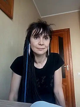 Francenia lolis online show from 6, 3, 2026