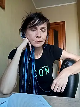 Francenia lolis online show from 21, 9, 2025