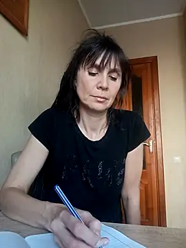 Francenia lolis online show from 10, 3, 2026