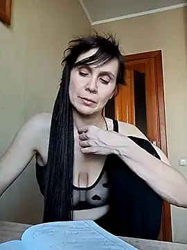 Francenia lolis online show from 16, 3, 2025