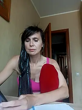 Francenia lolis online show from 11, 7, 2026