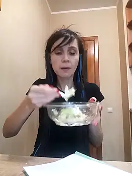 Francenia lolis online show from 11, 11, 2025