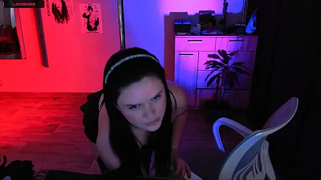Lora Cain online show from 21, 7, 2026