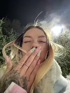 -Sexy Barbie- online show from 18, 2, 2025