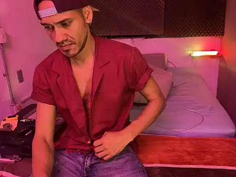 thesummerboy online show from 1, 10, 2025