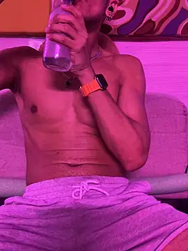 thesummerboy online show from 1, 12, 2024