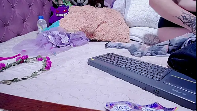 kimberkisss online show from 13, 1, 2025