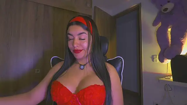 Snapshot of Layla_Nicols chatting on 12, 7, 2026 Layla Nicols online show from 12, 7, 2026