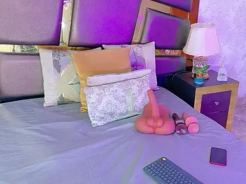 AlejandraLeroy online show from 30, 9, 2025