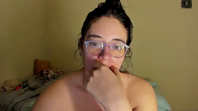 Snapshot of atenas_05_ chatting on 15, 7, 2026 atenas 05 online show from 15, 7, 2026
