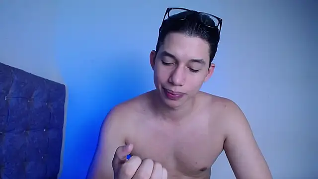 CoupleLatinn online show from 22, 1, 2025
