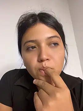 Snapshot of alisson_carolina73 chatting on 23, 5, 2026 alisson carolina73 online show from 23, 5, 2026