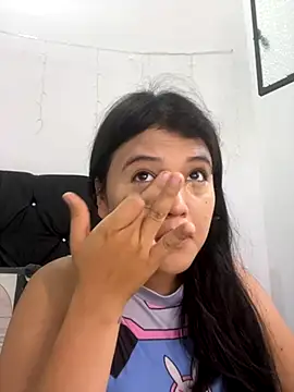 alisson carolina73 online show from 19, 11, 2025