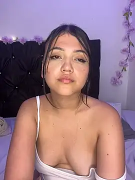 alisson carolina73 online show from 26, 1, 2025