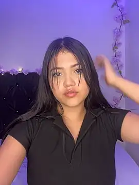 alisson carolina73 online show from 17, 1, 2025