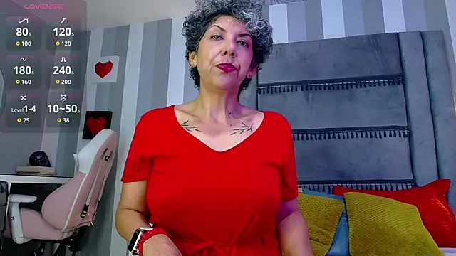 Julianewell online show from 2, 3, 2026